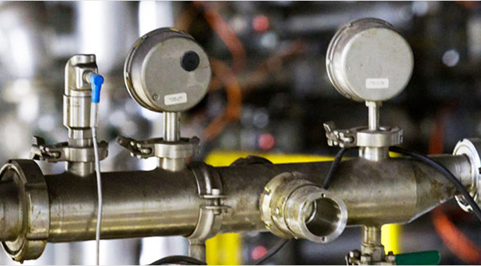 What are the structure, working principle and advantages and characteristics of pneumatic three-eccentric butterfly valve?